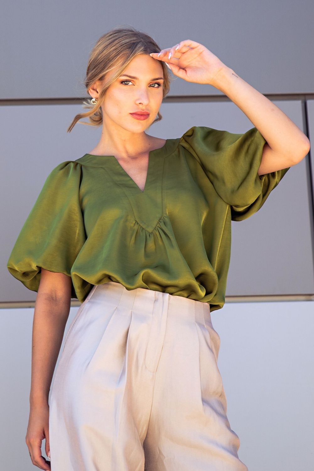 Crowd Stares V Neck Puff Sleeve Top - Olive