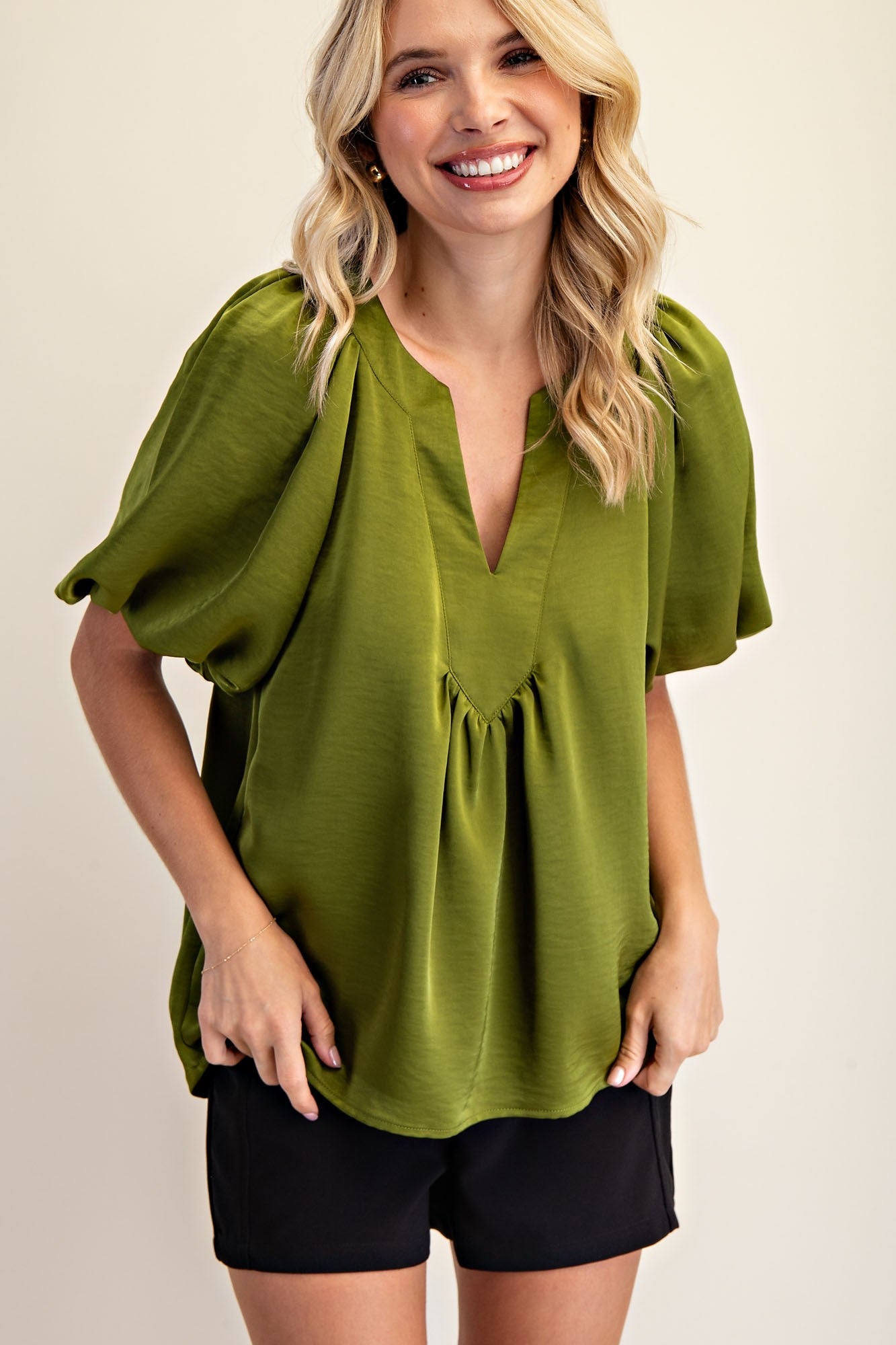 Crowd Stares V Neck Puff Sleeve Top - Olive