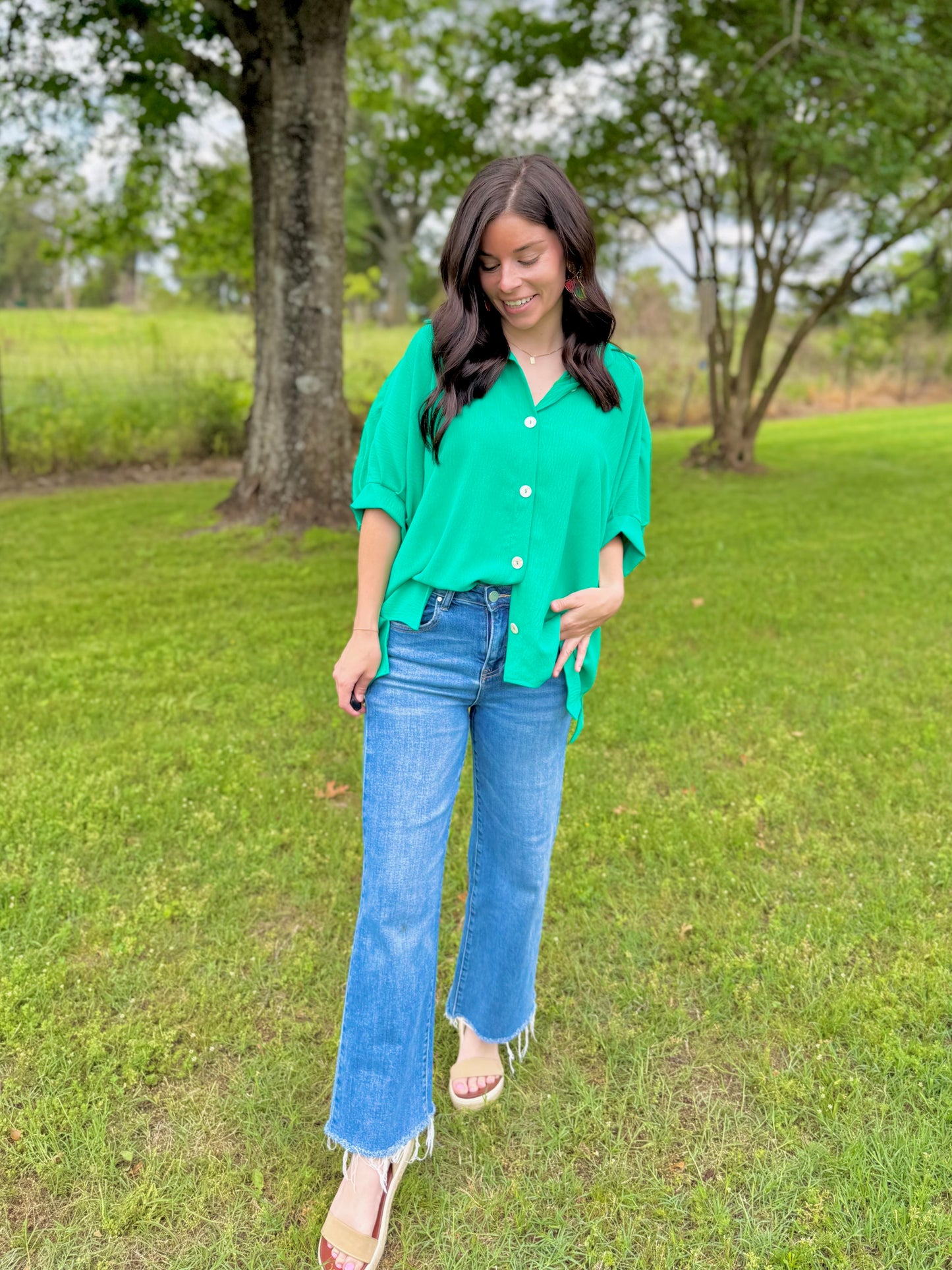 Simple Measures Top Kelly Greem
