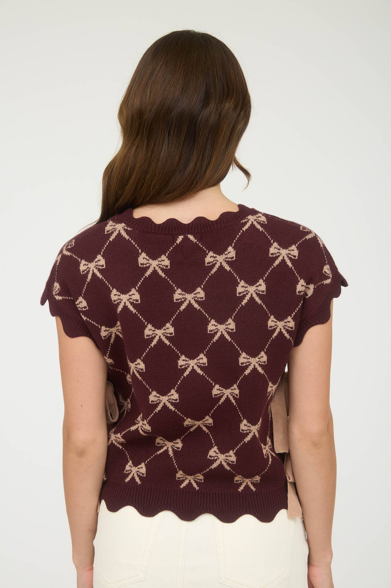 KAYLA BOW PATTERN WITH SIDE TIE SHORT SLEEVE TOP - BURGUNDY