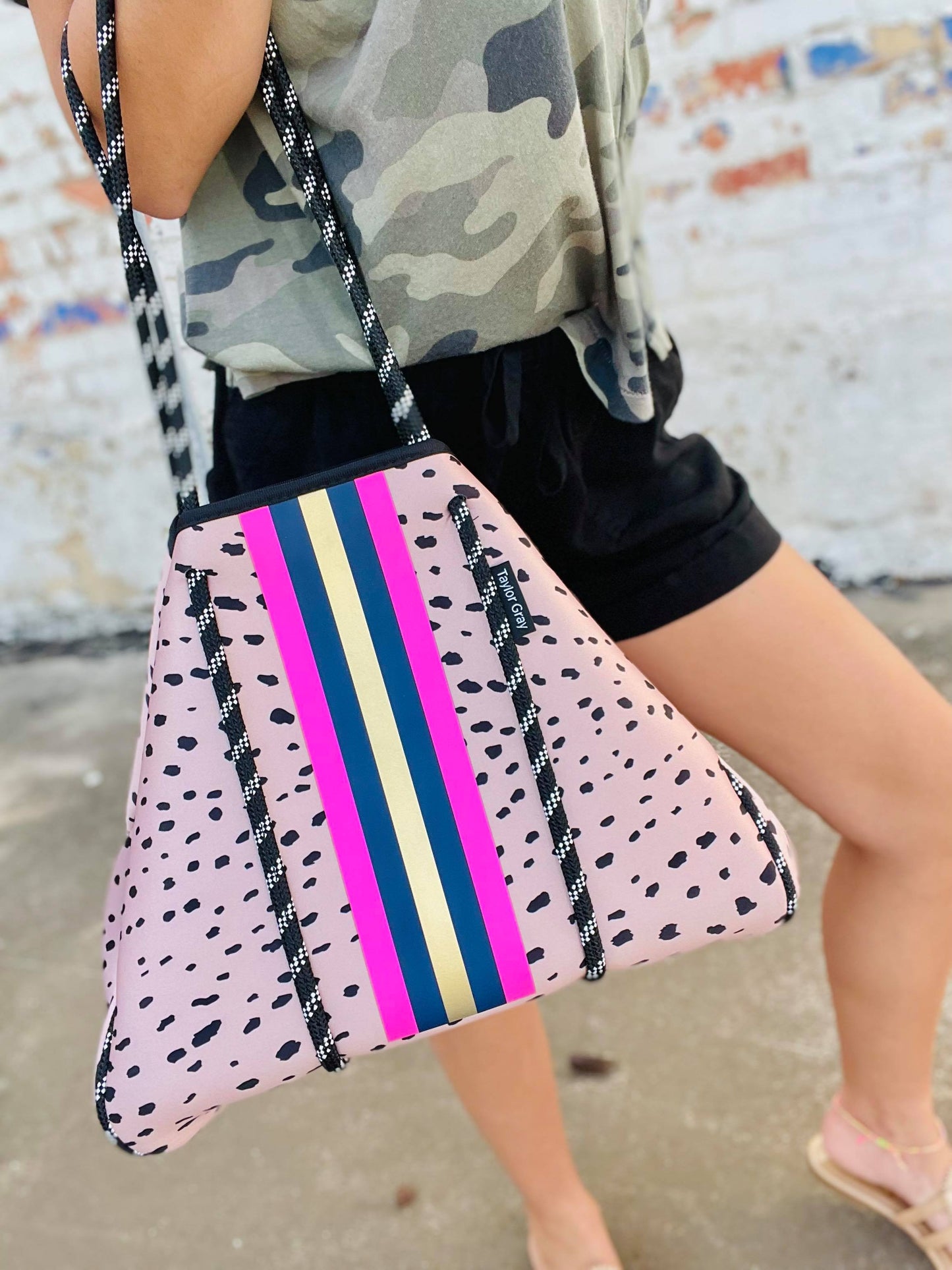 Lg Neoprene Tote