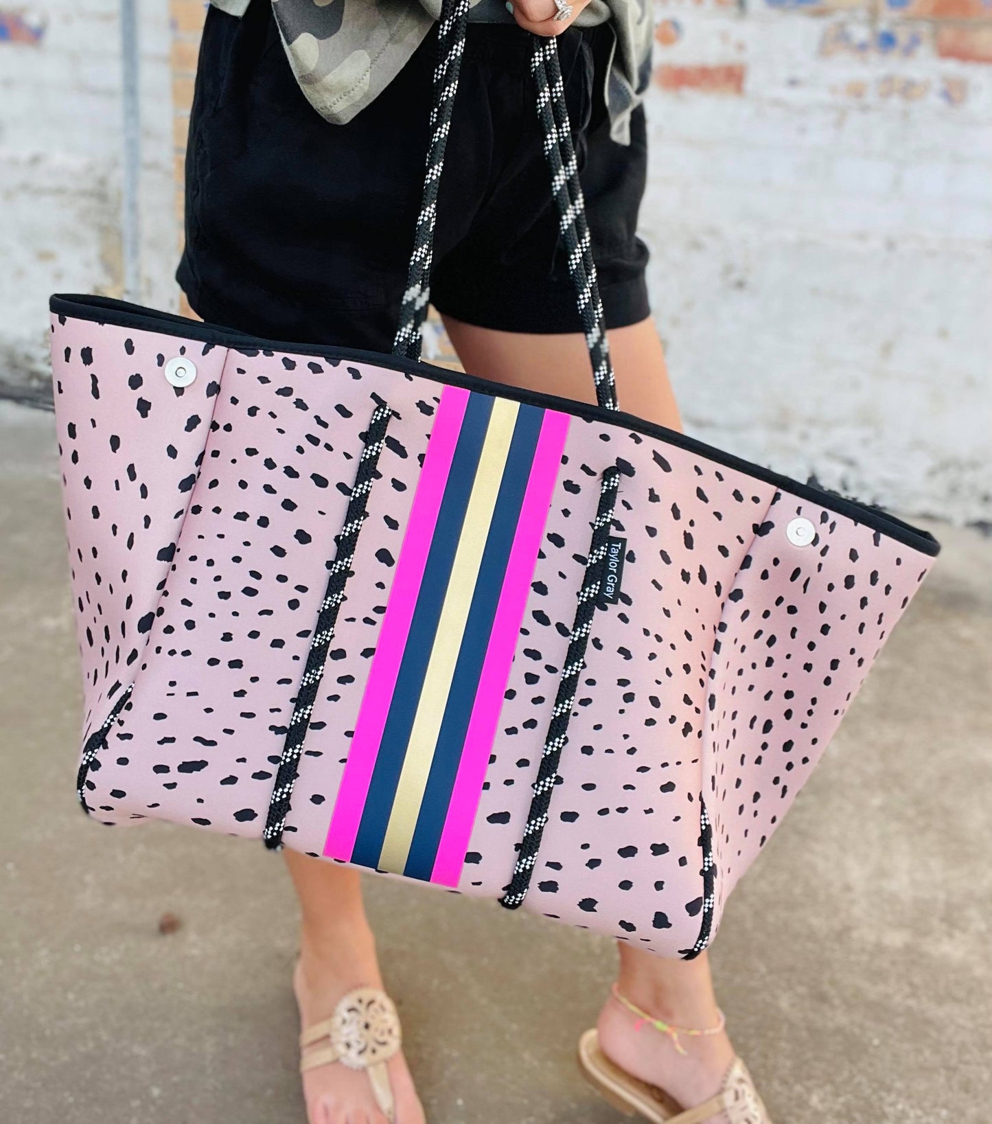 Lg Neoprene Tote