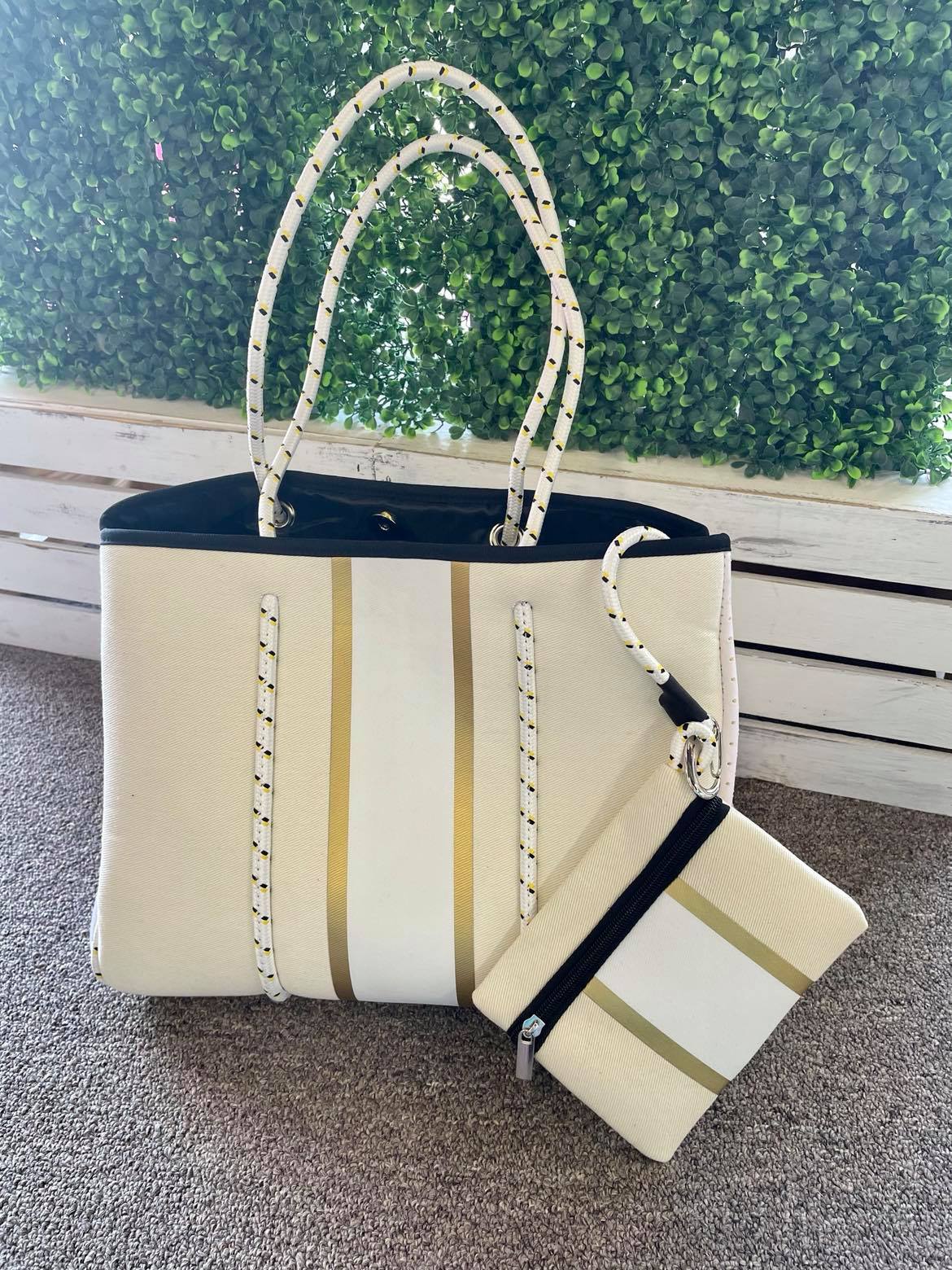 Lg Neoprene Tote