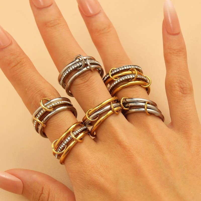 JOSSLYN by wall to wall - Stainless Steel Stackable Plain Band Rings Linked | 40R134