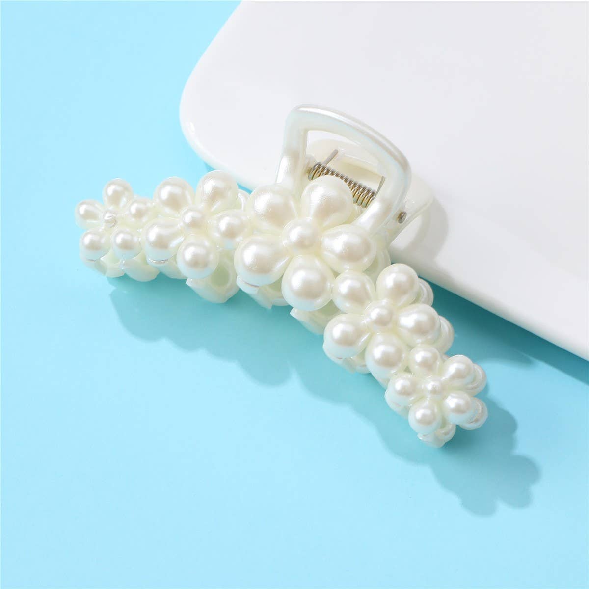 JOSSLYN by wall to wall - PEARL HAIR CLAW CLIPS | 40H736