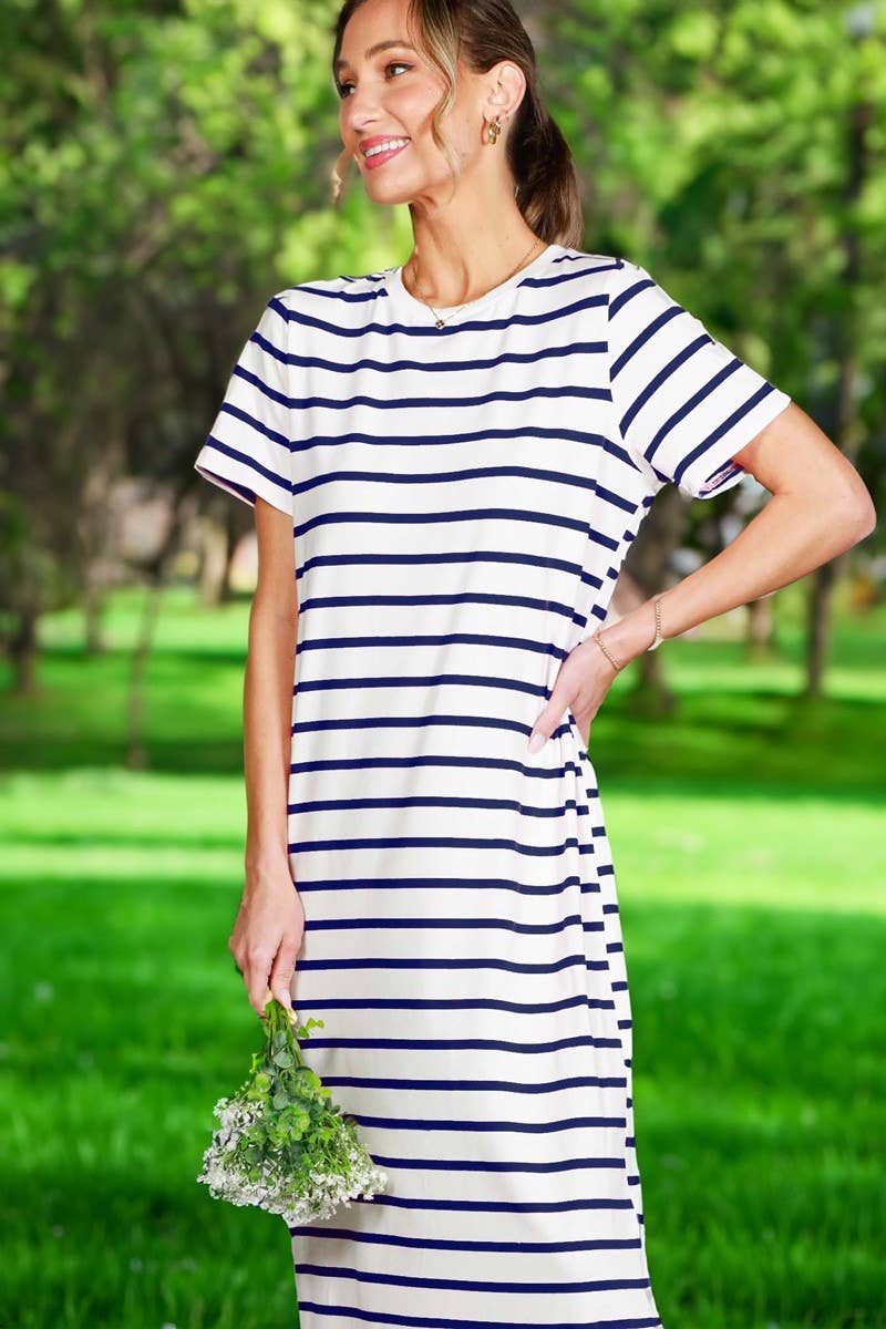 Vine & Love - Crew Neck Striped Cotton T-Shirt Maxi Dress VD82246