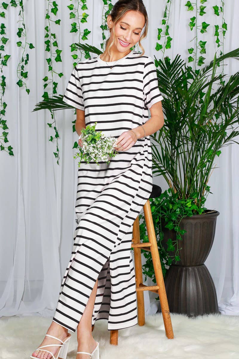 Vine & Love - Crew Neck Striped Cotton T-Shirt Maxi Dress VD82246