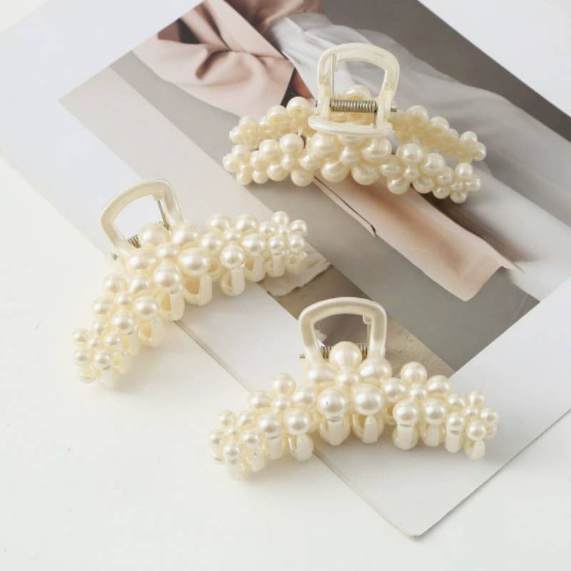 JOSSLYN by wall to wall - PEARL HAIR CLAW CLIPS | 40H736