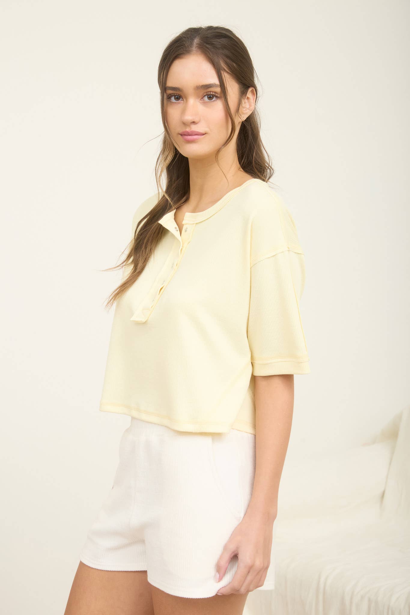 J.O.A - EXPOSED SEAM SHORT SLEEVE BOXY HENLEY KNIT TOP