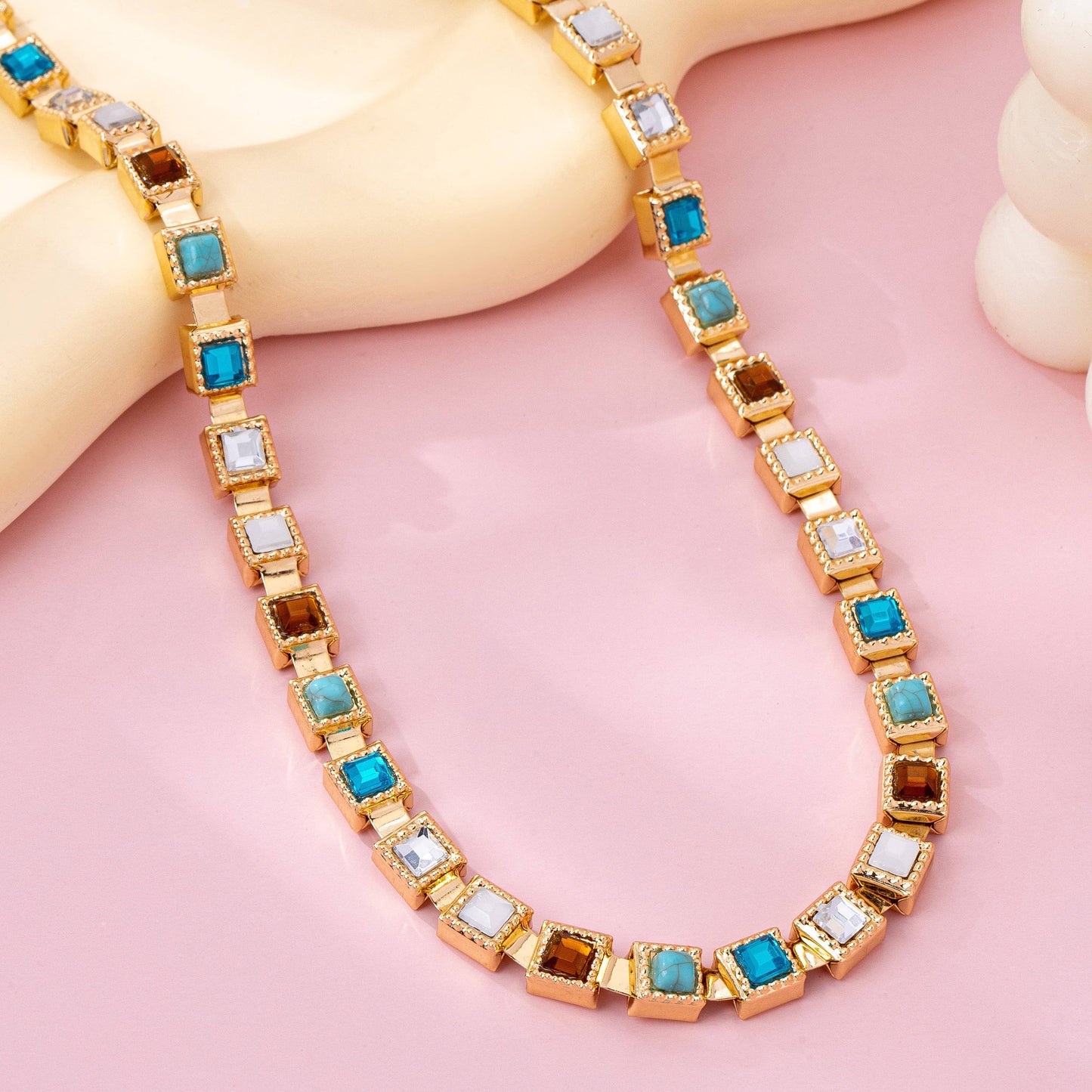 JOSSLYN by wall to wall - Geometric Acrylic Statement Necklace | 80N92826
