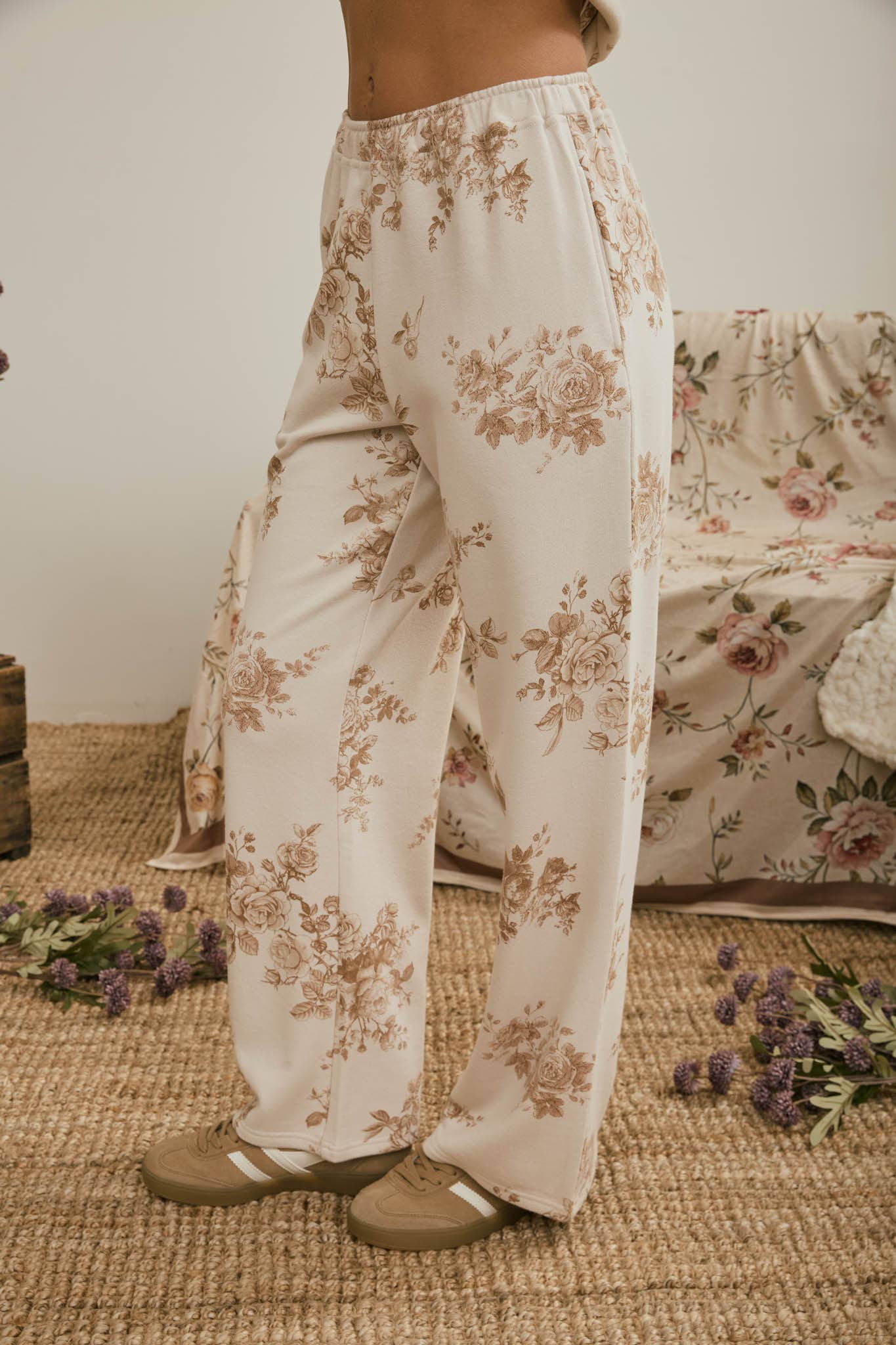 J.O.A - FLORAL TOILE WIDE LEG KNIT LOUNGE PANTS