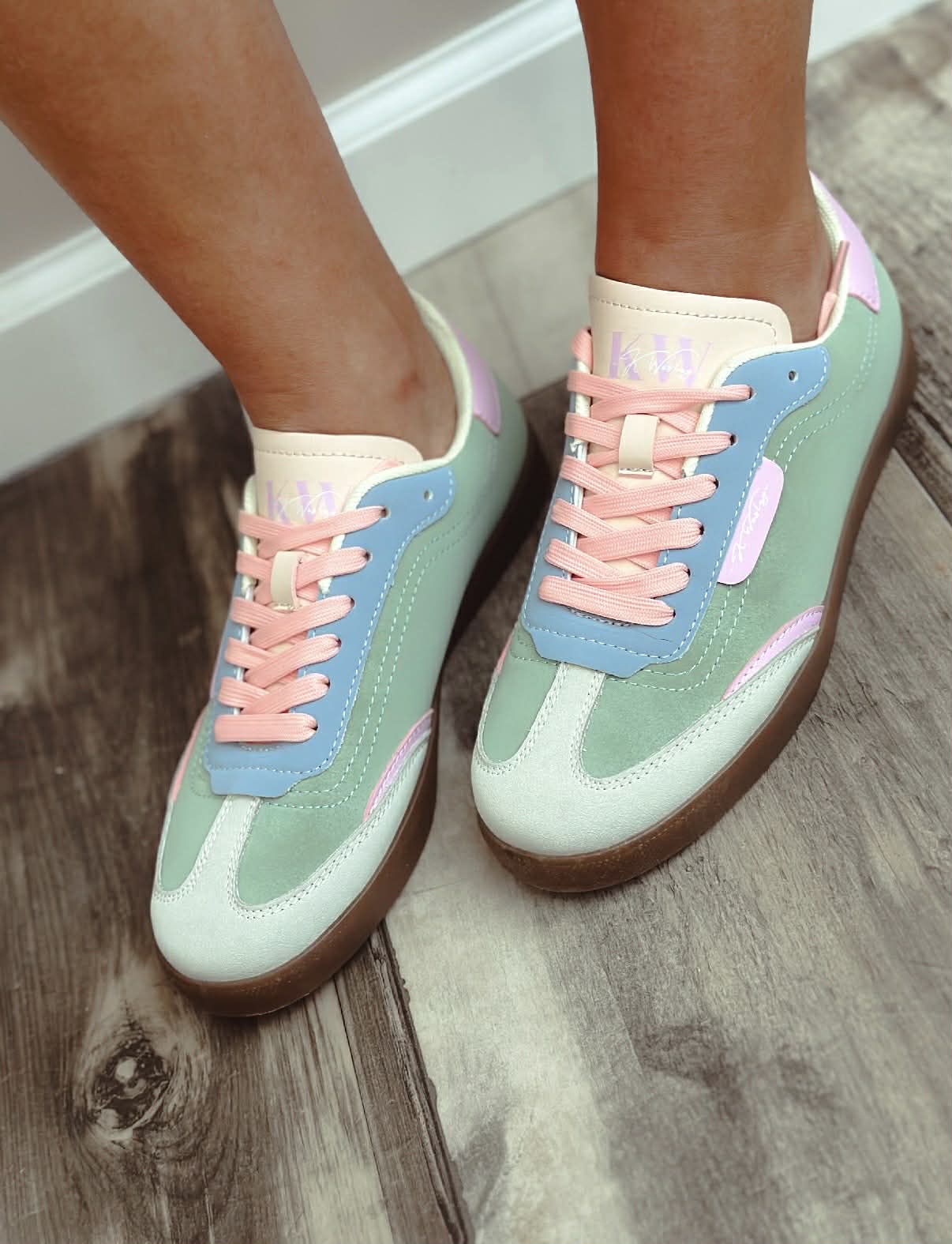 Color me wonderful Sneakers