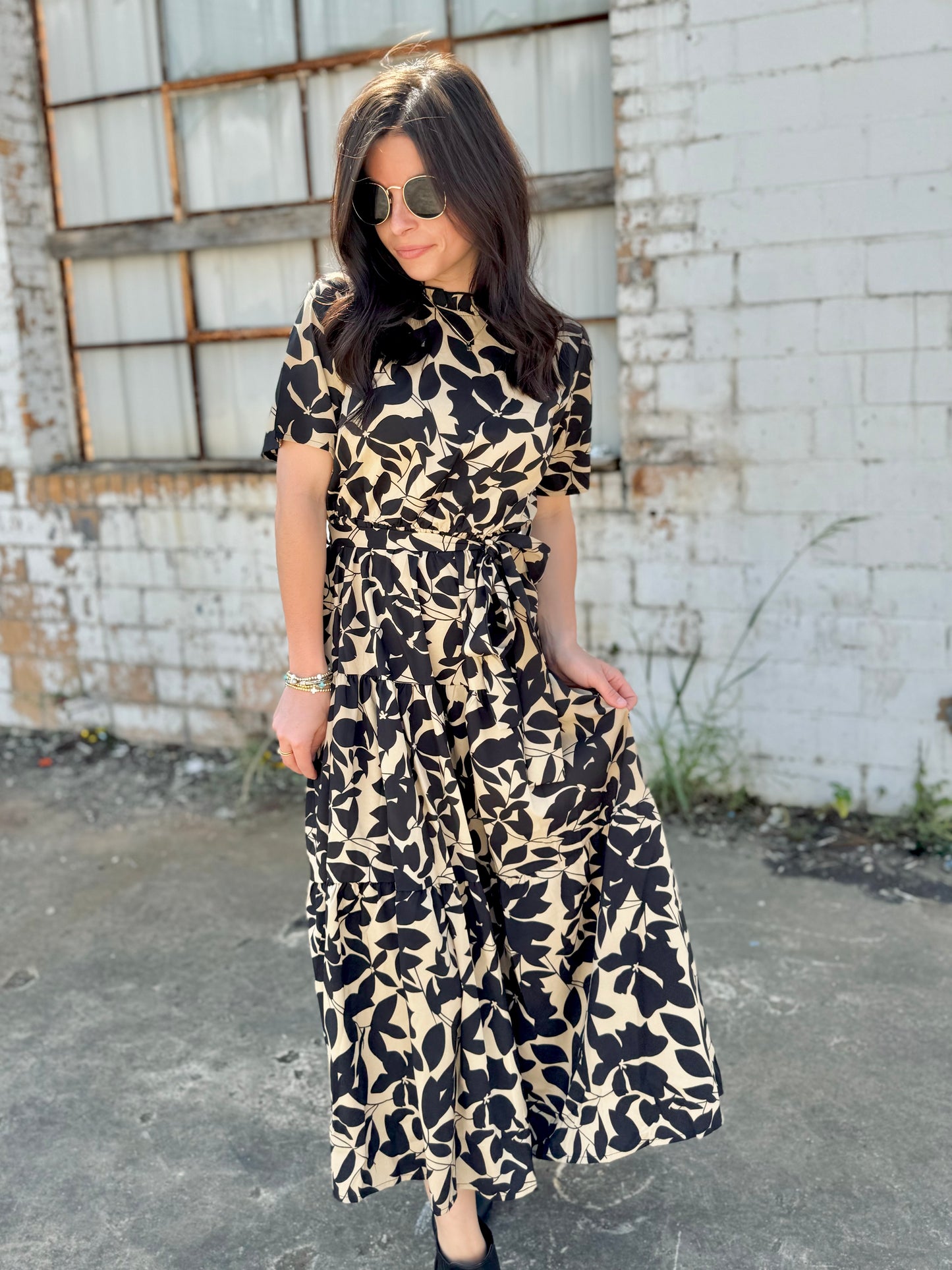 Flirtatious Leaf print Midi Dress