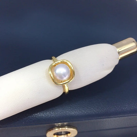 Luxe Pearl Ring