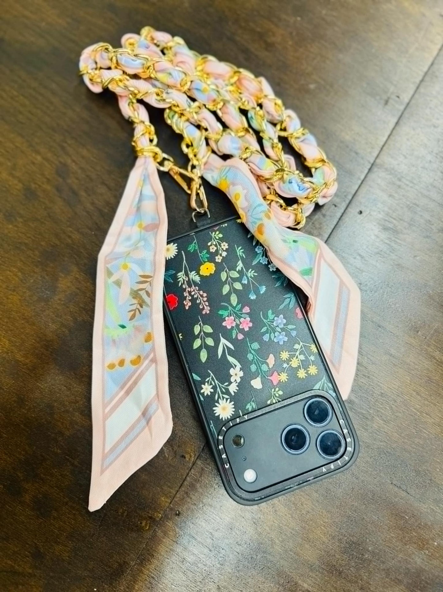 On The GO Girl Phone Lanyard