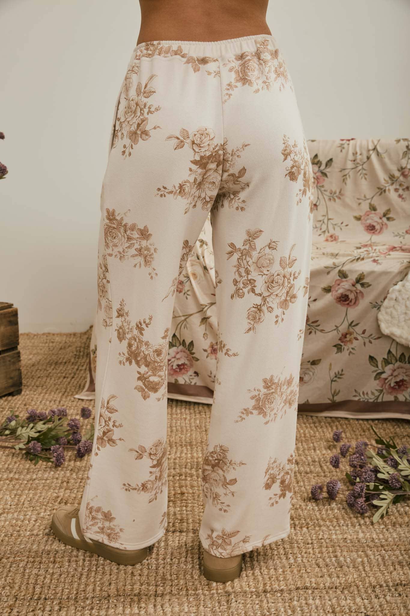 J.O.A - FLORAL TOILE WIDE LEG KNIT LOUNGE PANTS