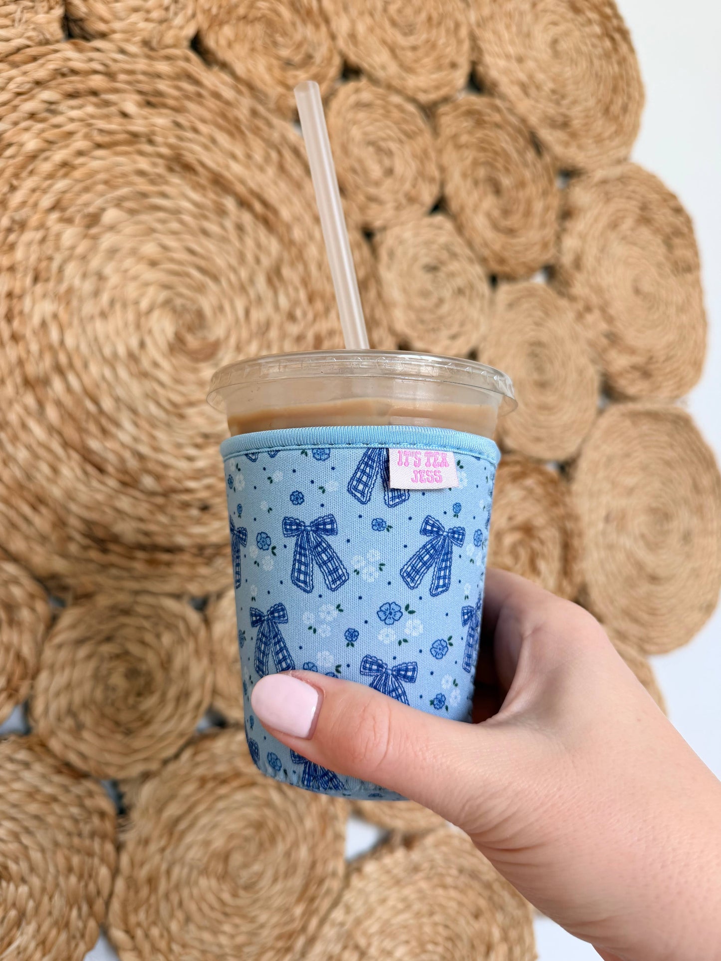 It's Tex Jess - Iced Coffee Sleeve - Blue Gingham Bows