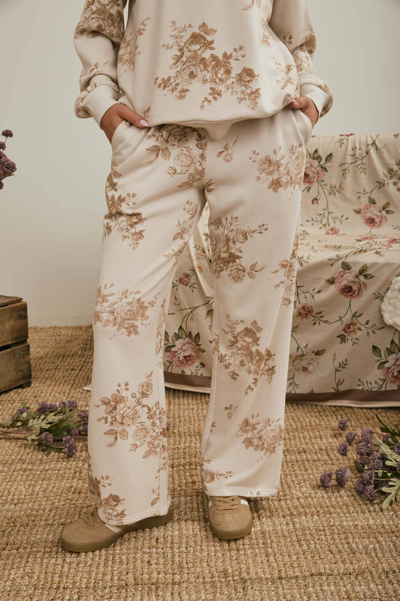 J.O.A - FLORAL TOILE WIDE LEG KNIT LOUNGE PANTS