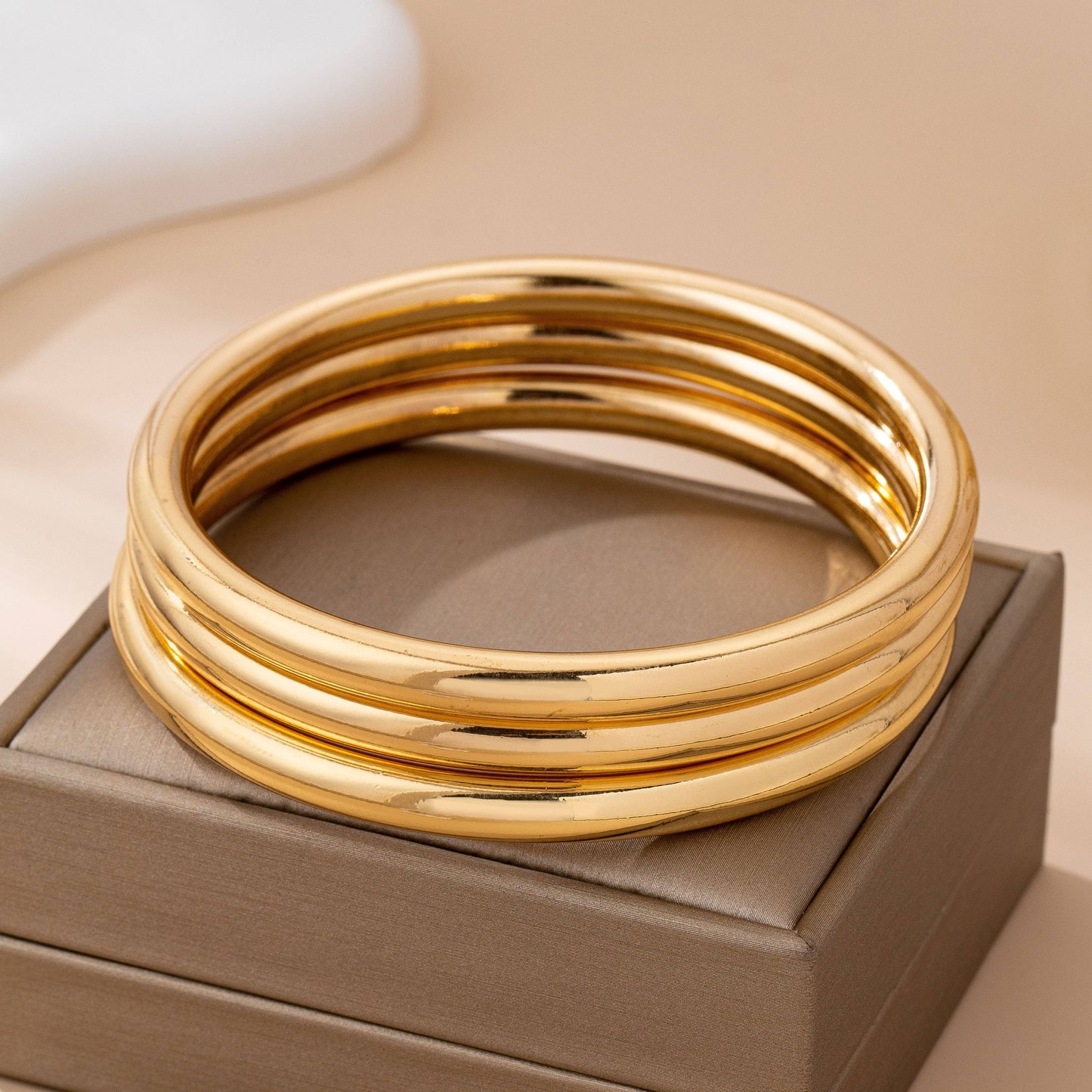 JOSSLYN by wall to wall - Chunky Triple Tube Bangle Set | 80B1604