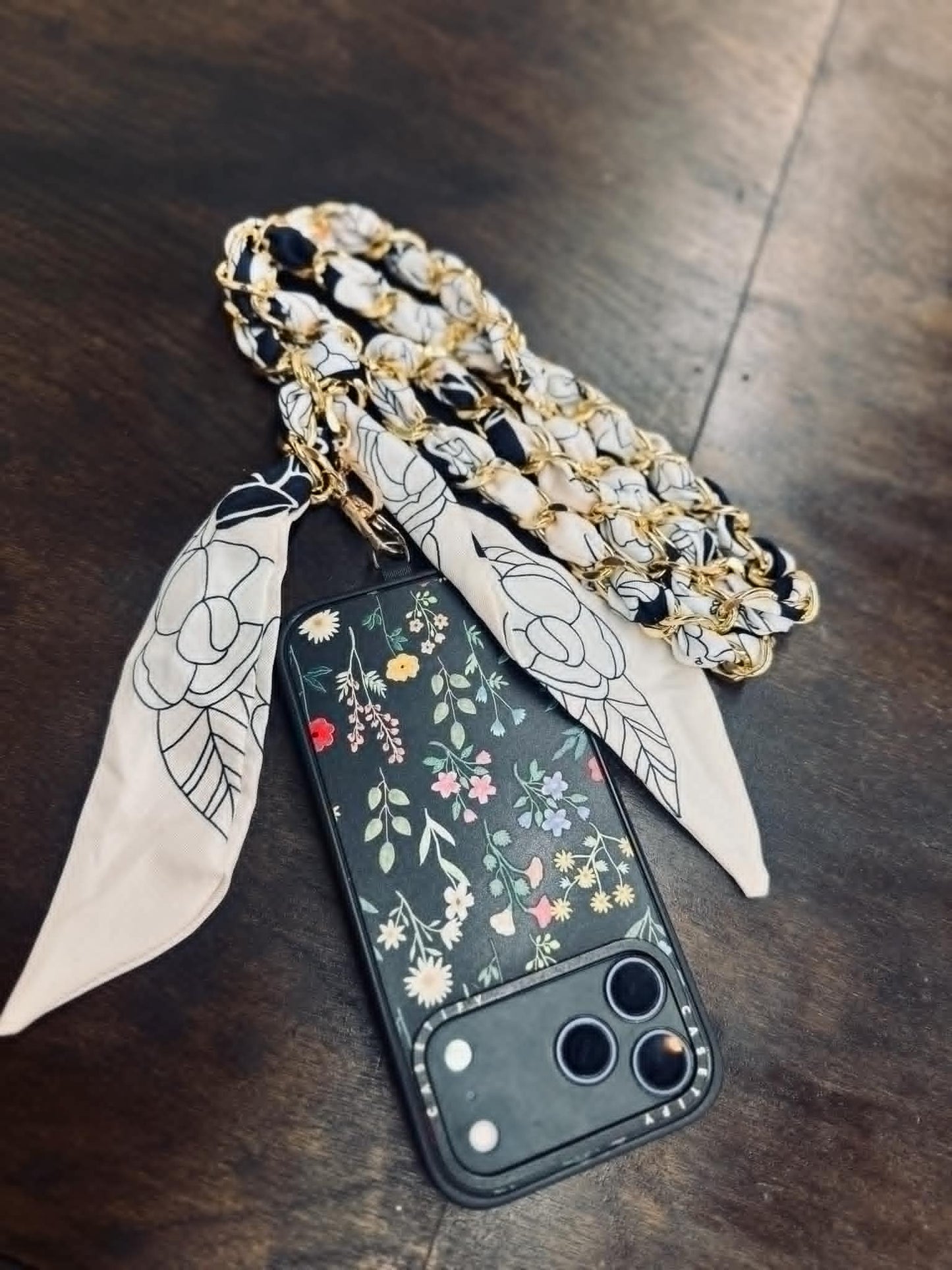 On The GO Girl Phone Lanyard