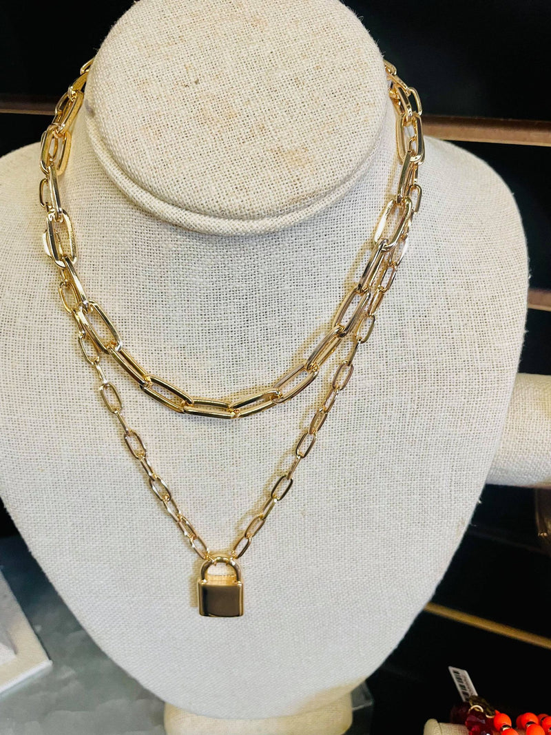locket chain link necklace